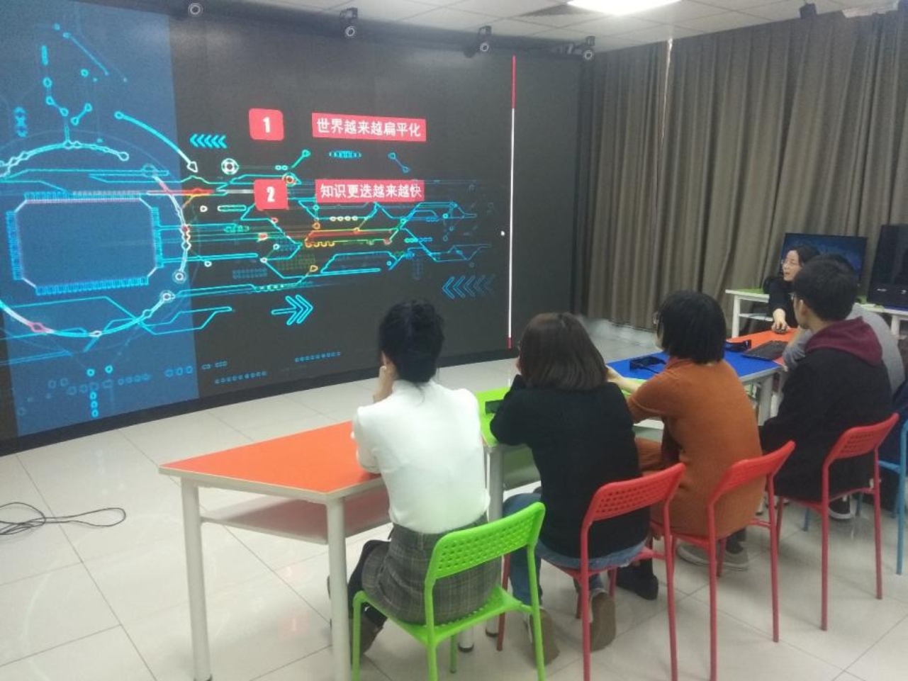 D:\学习\研究生\个人\活动职务\虚拟仿真实验室助理\2019.3.12助理\照片\微信图片_2019031221500012.jpg